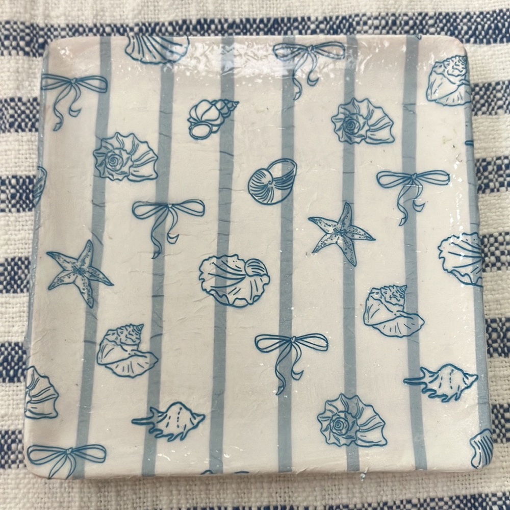 Coastal Blue Shell & Ribbon Ceramic Trinket Dish